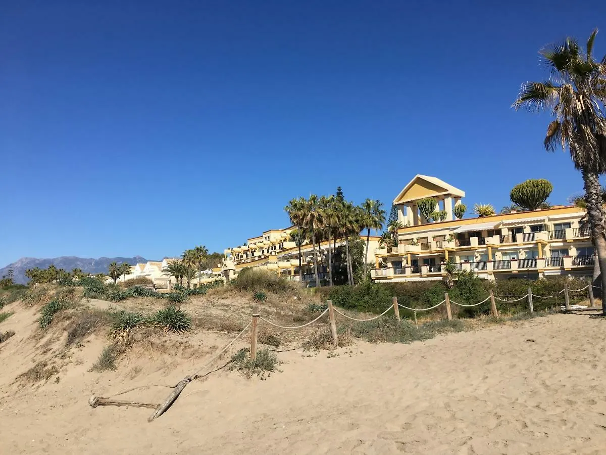Estudio Con Insuperables Vistas Al Mar: Aparcamiento Marbella Apartment