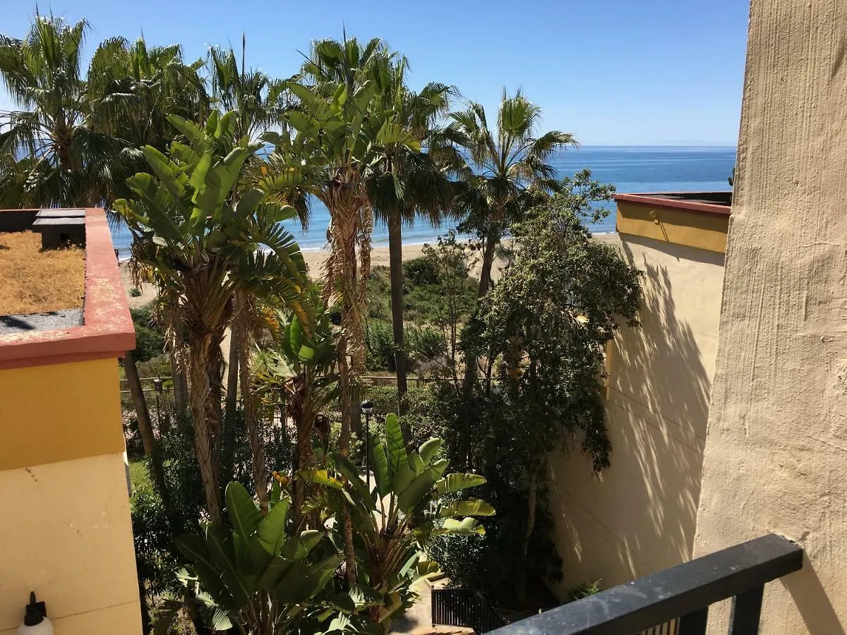 Apartment Estudio Con Insuperables Vistas Al Mar: Aparcamiento Marbella