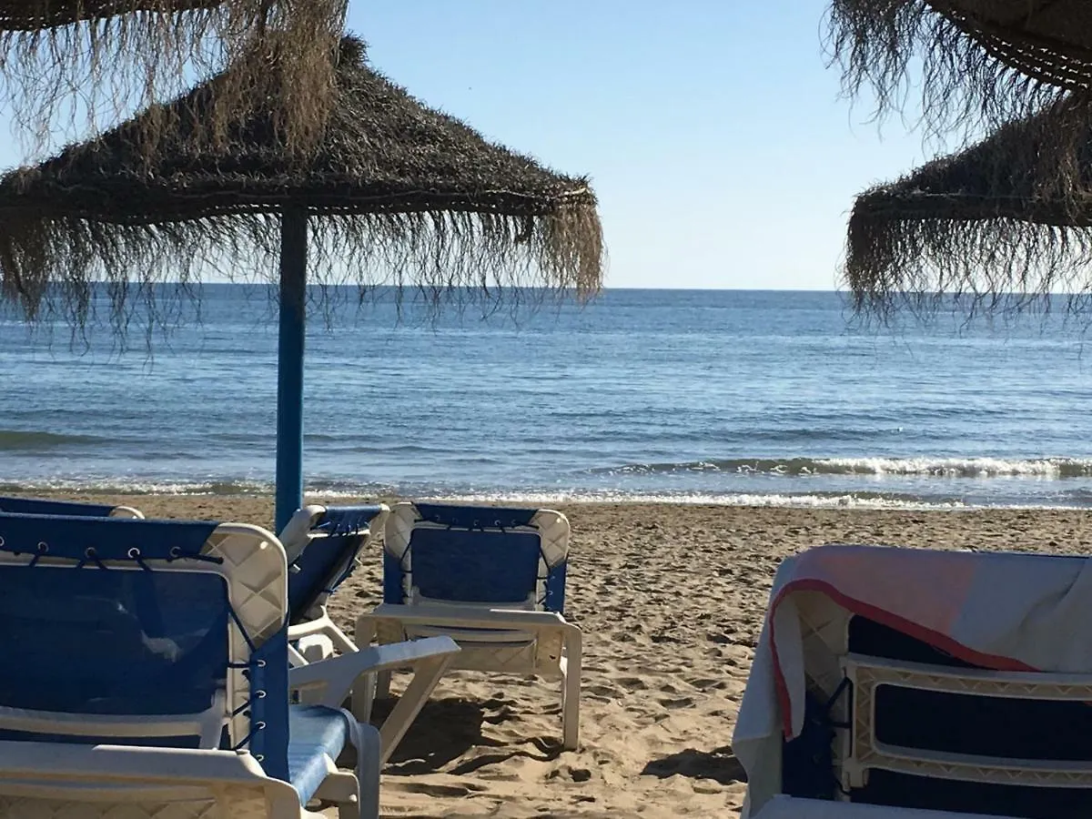 Apartment Estudio Con Insuperables Vistas Al Mar: Aparcamiento Marbella Spain