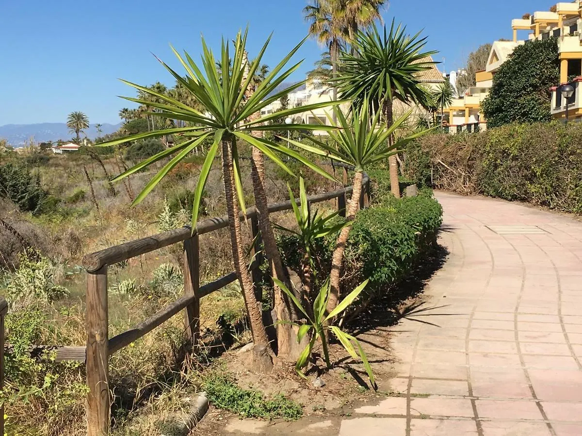 Estudio Con Insuperables Vistas Al Mar: Aparcamiento Marbella